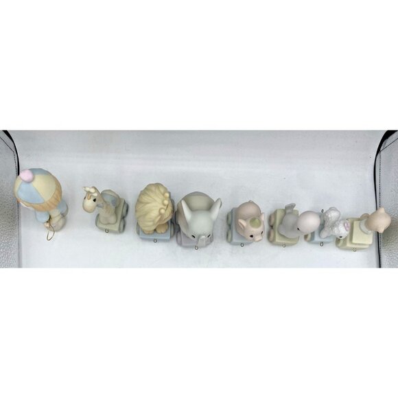 8 Vintage Precious Moments Birthday Train Figurines Set Ages 0–6 Clown Animals - Picture 5 of 16